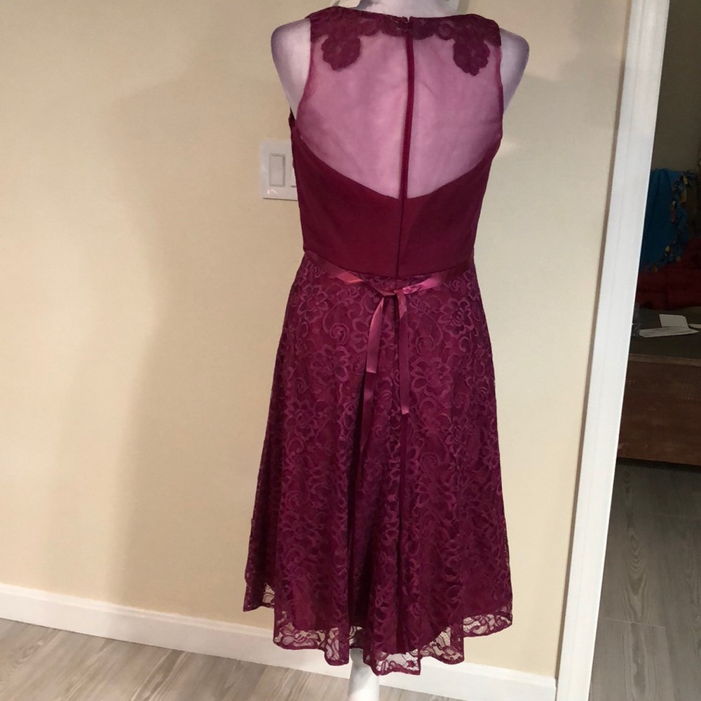 Lace sleeveless knee length - Picture 15 of 16
